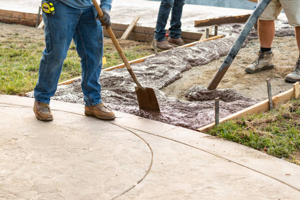 Best Concrete Walkway Installation  in Bellmore, NY